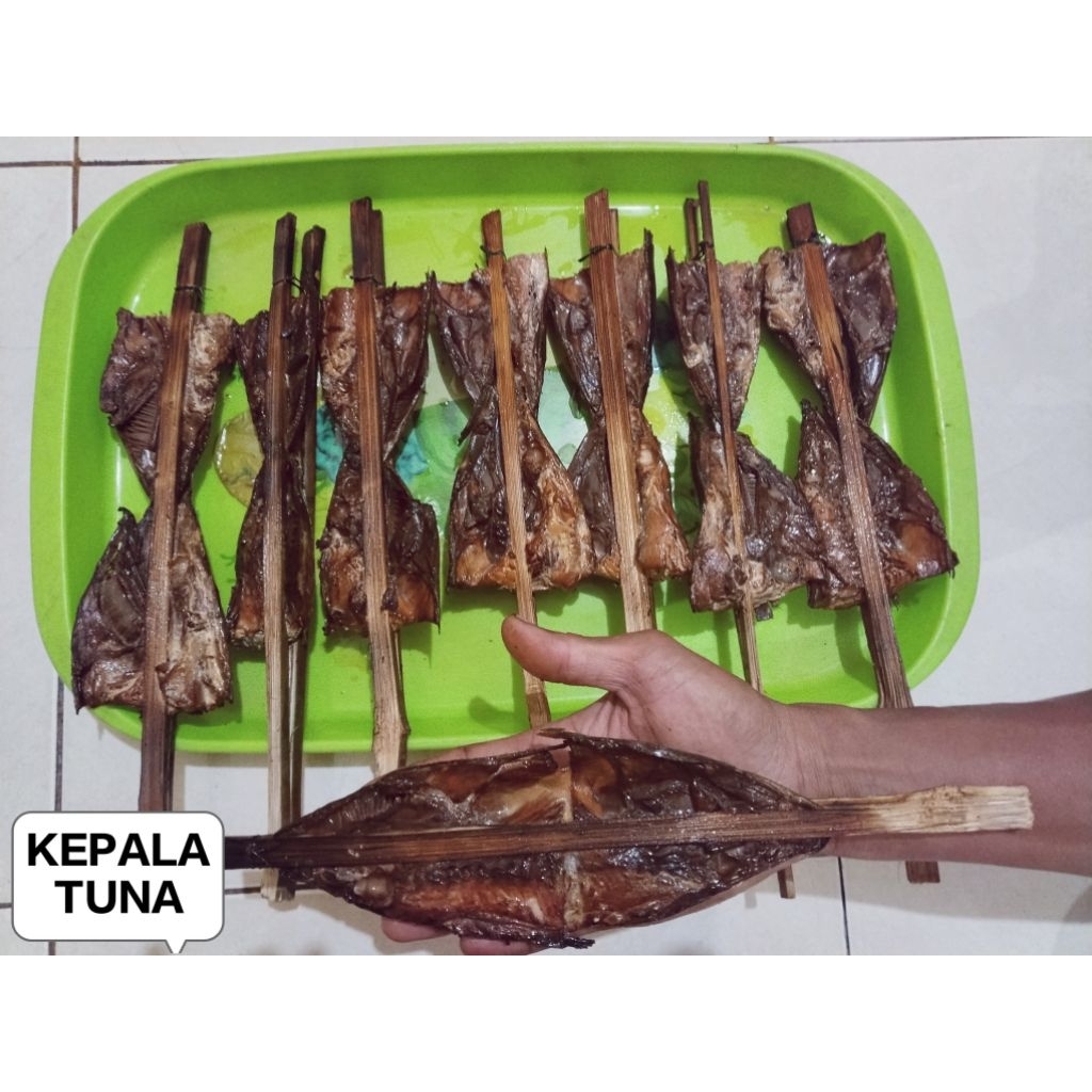 

IKAN ASAP KEPALA TUNA ISI 4 MURAH 10RB