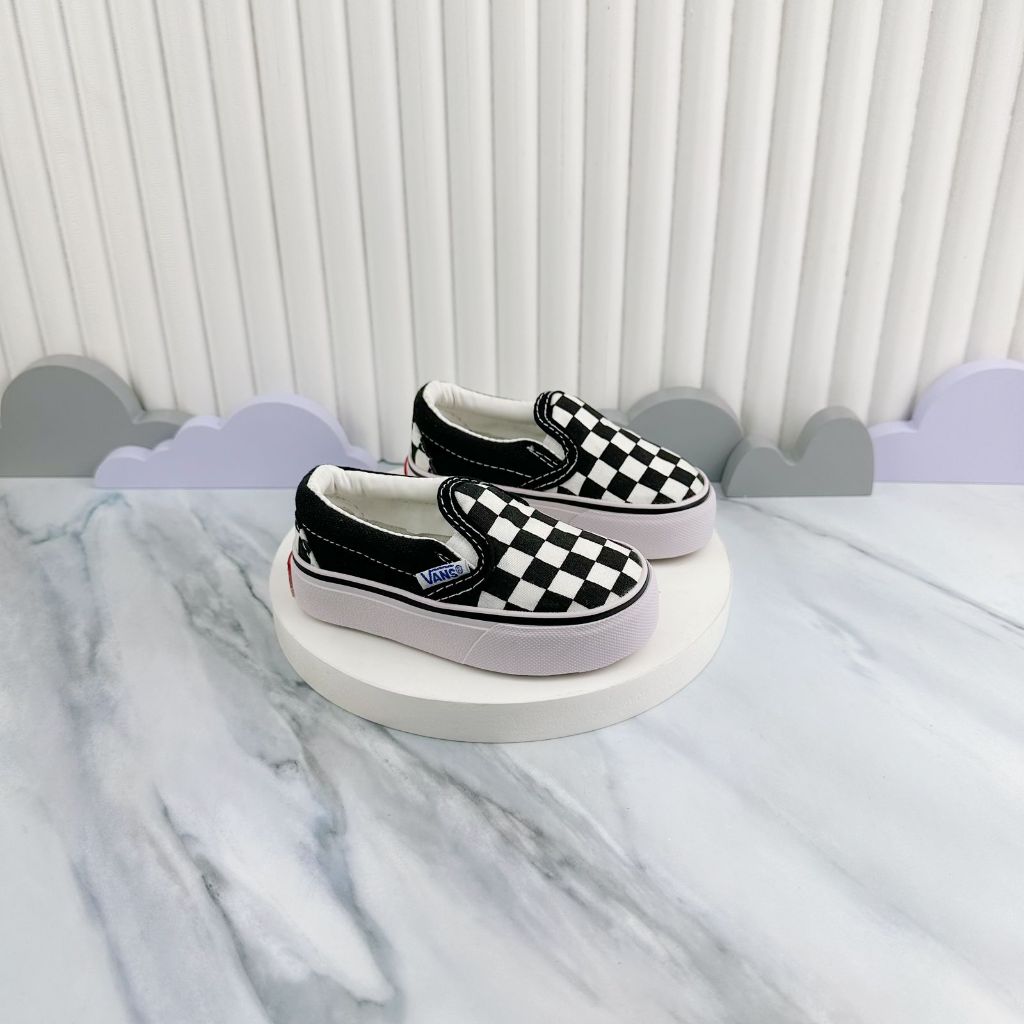 Sepatu Anak Model Selop FSN Persegi Hitam Anak Laki Laki dan Anak Perempuan Usia 8 Bulan-8 Tahun