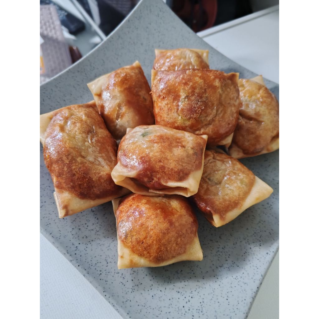 

Lumpia dimsum goreng tanpa keju ( Original ) isi 5pcs Frozen