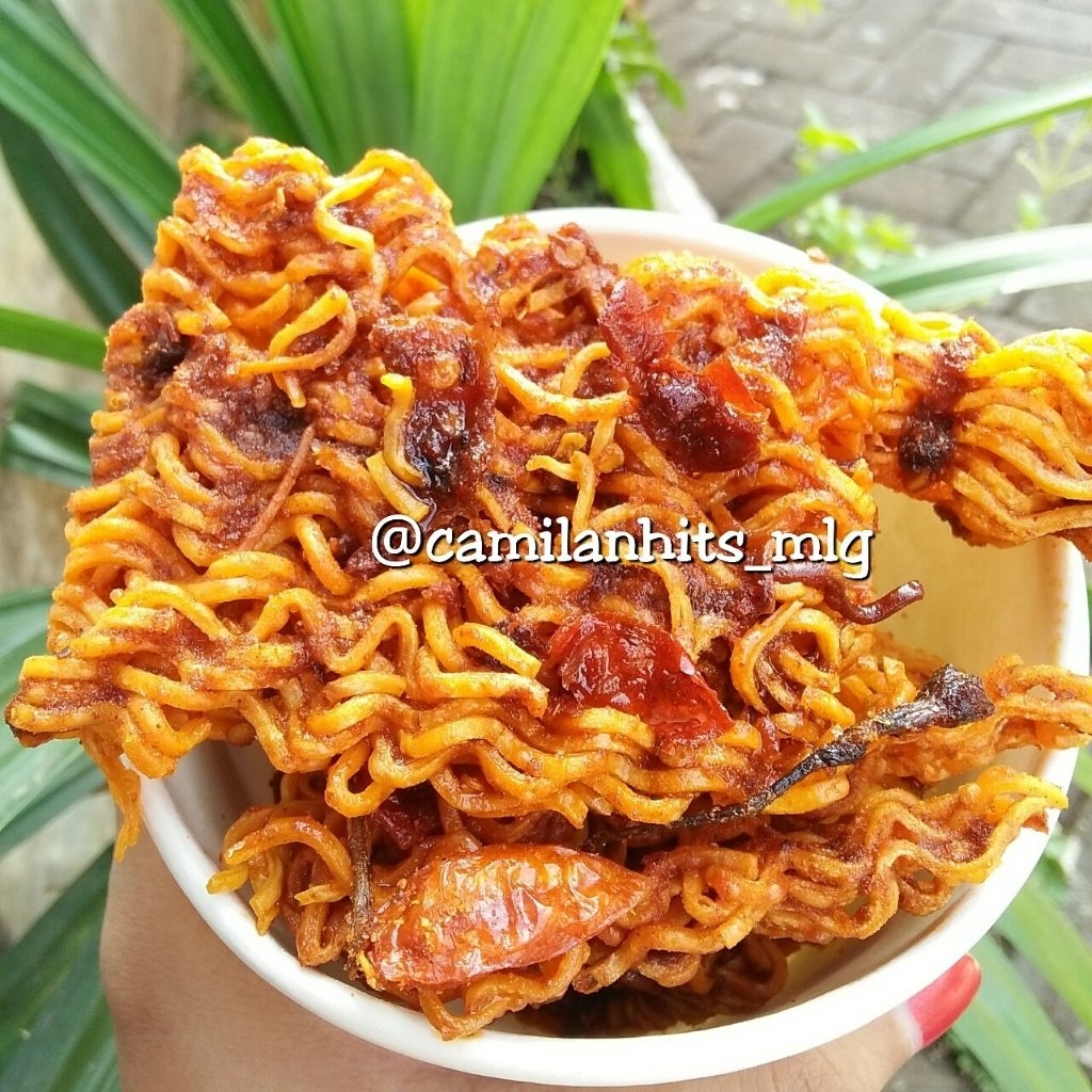 

Mie Kribo / Mie Biting / Kripik / Makroni