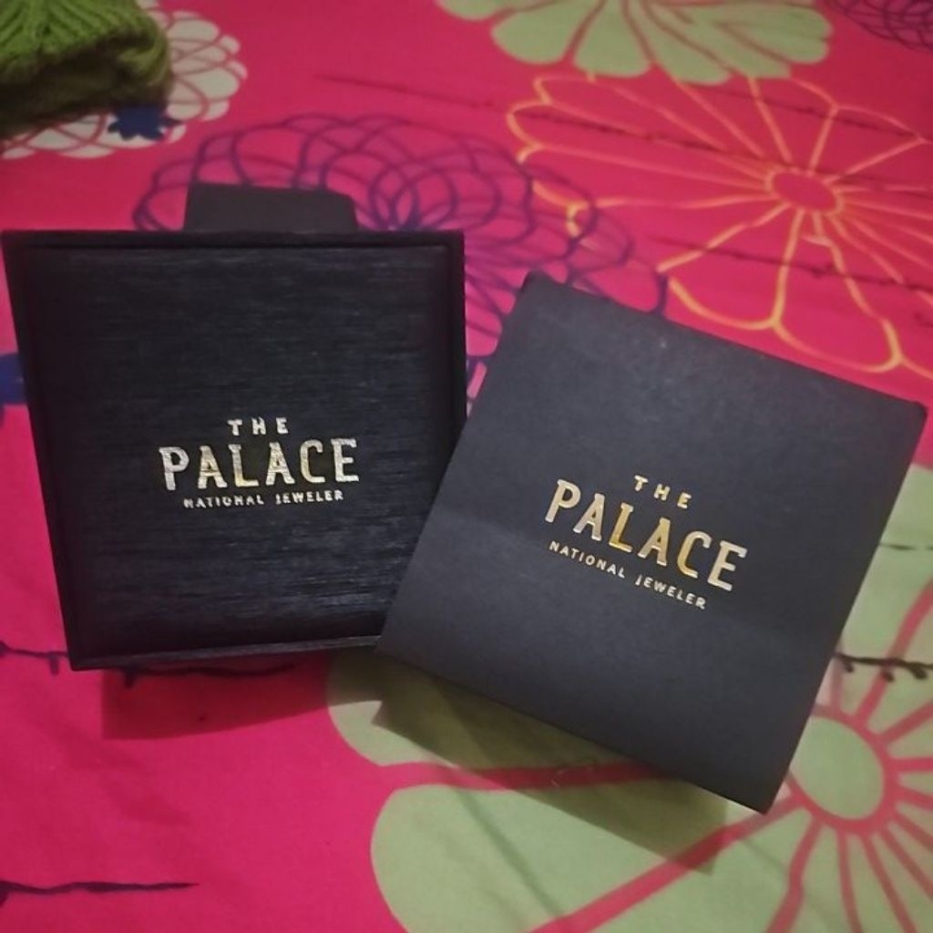 The Palace Box Gelang