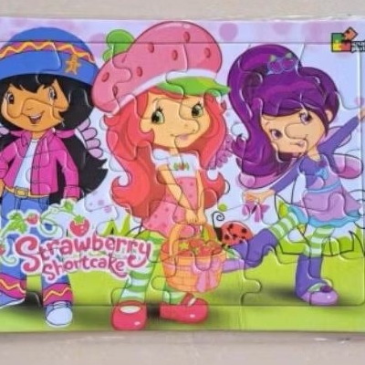 sticker strawberry short  cake / buku mewaenai strawberry strawbery short cake / puzzle jiqsaw straw