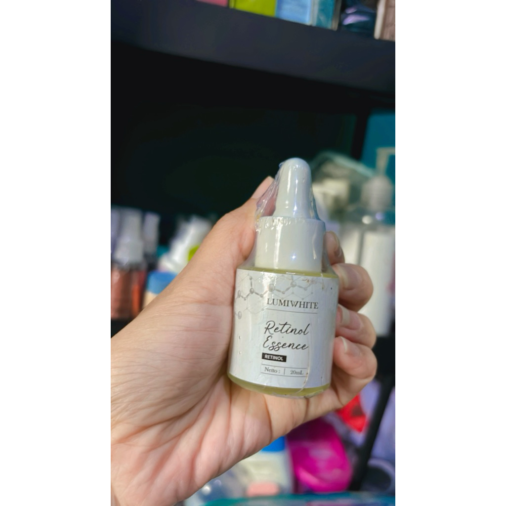 Serum Lumiwhite Retinol Essence.