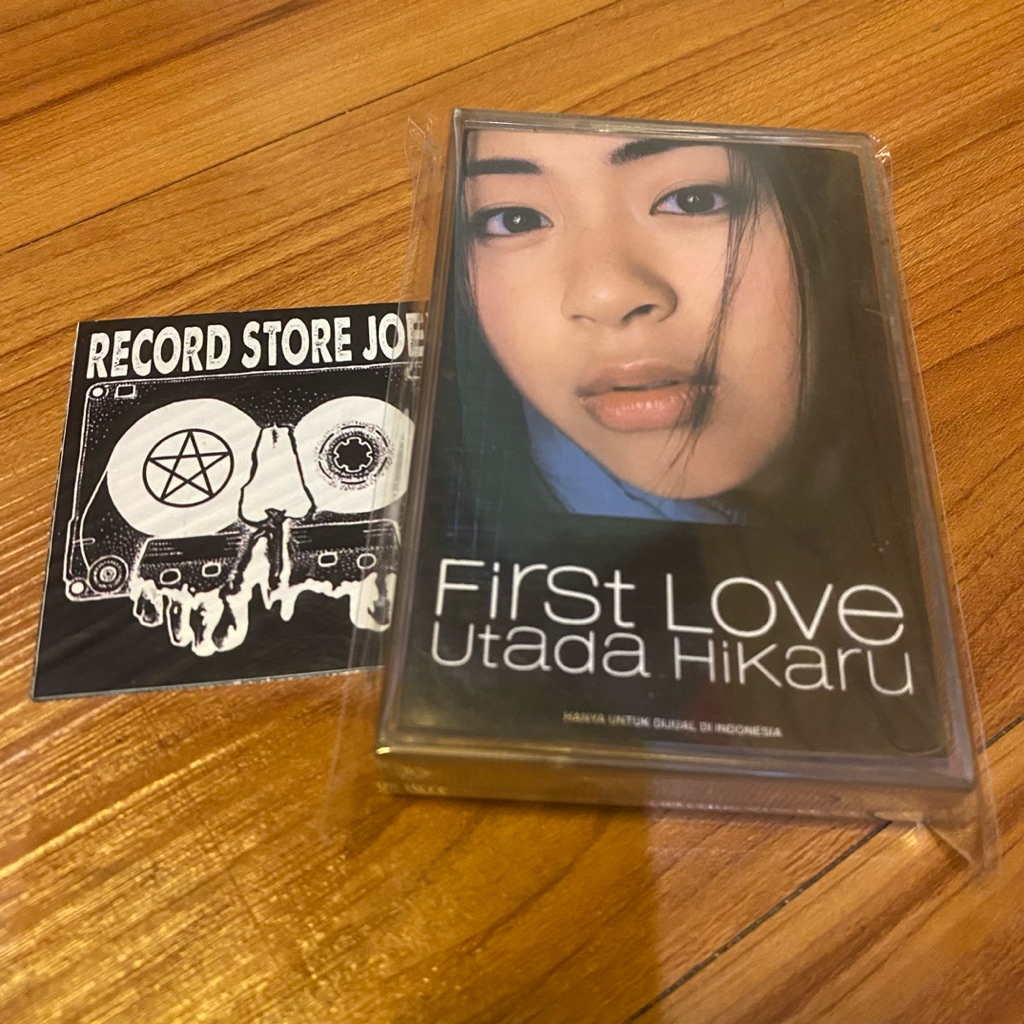kaset utada hikaru - first love ( mulus open segel )