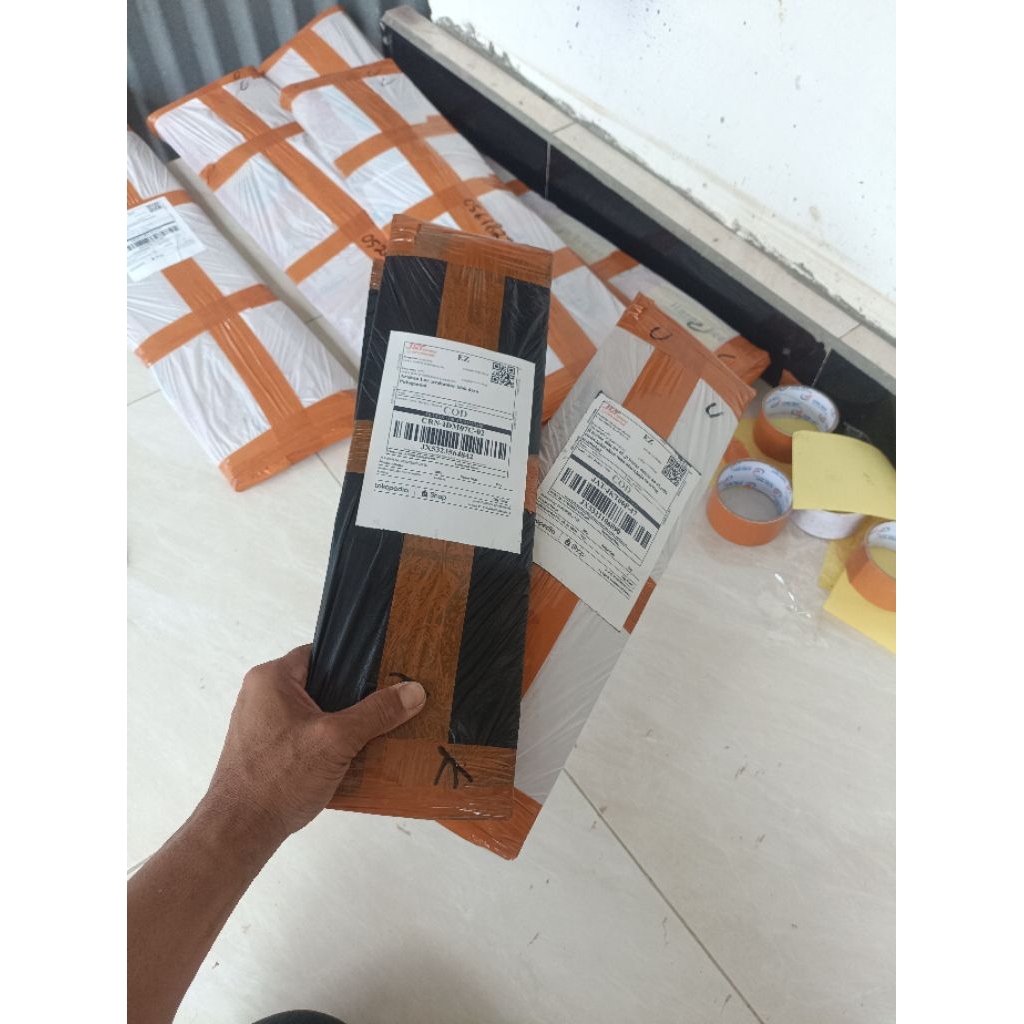 

Kardus Packing Pembungkus Hadiah 04jumbo 40cm Packing Plastik