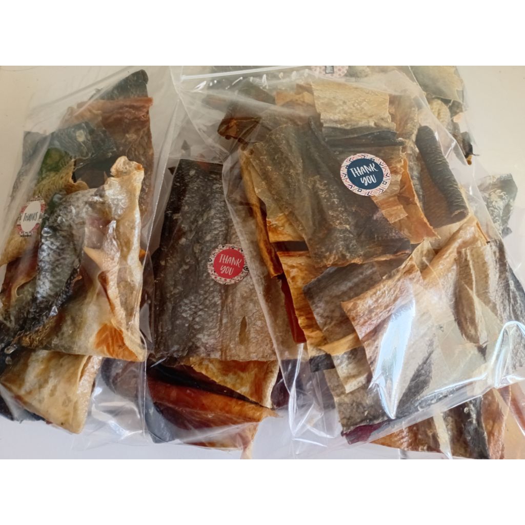 

Keripik Kulit Ikan Salmon