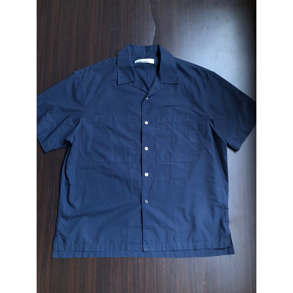 Kemeja open collar beslow