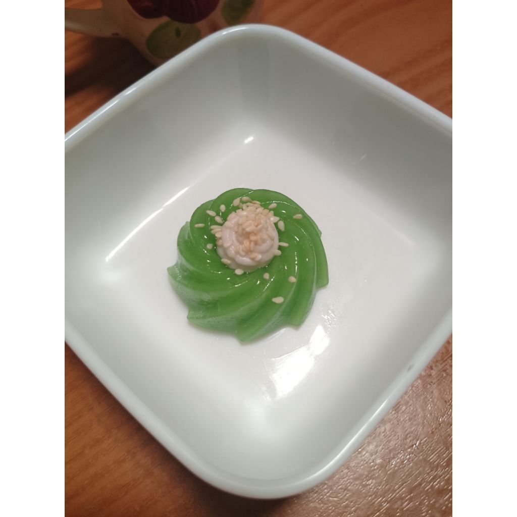 

KuE Kaswi Vla Santan gurih