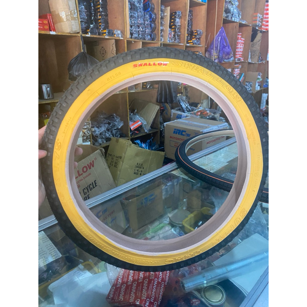 Ban Luar Sepeda 16 x 1.75 Swallow