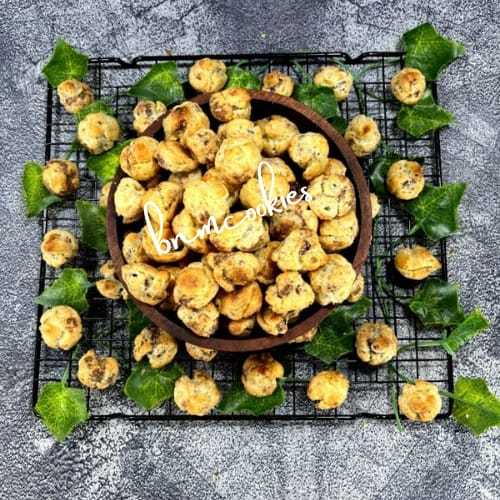 

SOES COKELAT UNTIR UNTIR CEMILAN HEXA WIJEN CHOCO BALL BOLU COKELAT ALMOND BOLU KEJU SAGU KEJU BAGELAN KUE JADUL GEMROSE KUPING GAJAH AKAR KELAPA PREMIUM MURAH ENAK BIKIN NAGIH SNACK VIRAL BNMCOOKIES