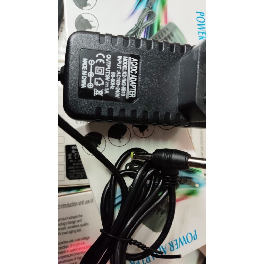 Adaptor 9Volt 1A