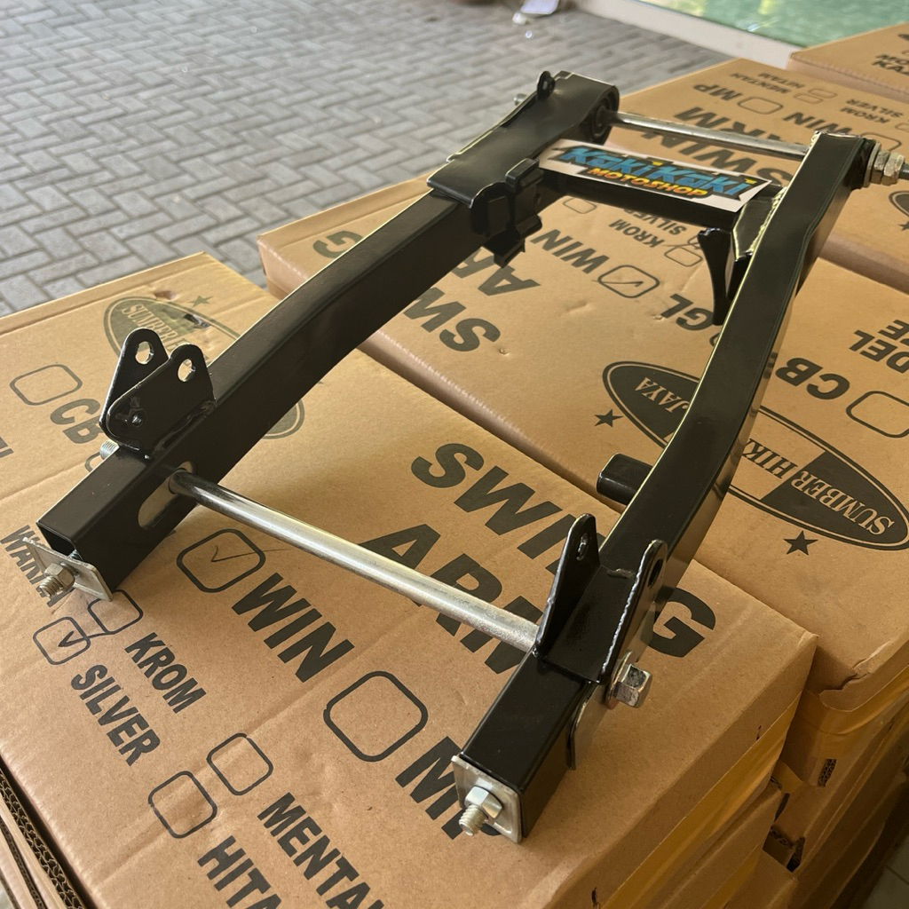 Swing Arm Arem Kaze PNP Honda Win 100 Hitam Merk SHJ Fullset / Fork Arm Win 100 Model Kaze Hitam