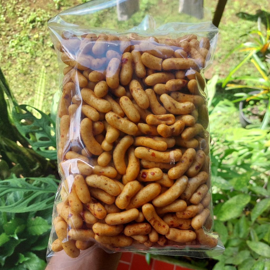 

ADIPATI - 500 gr Pilus Kapsul Pedas Bumbu Rujak – Snack Kering Pedas Gurih Kekinian