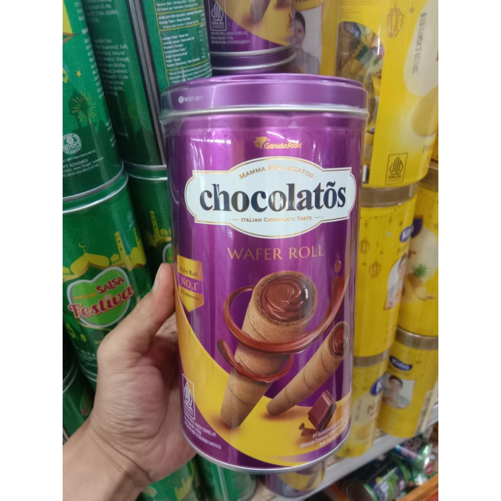 

chocolatos wafer roll 310g kaleng ungu