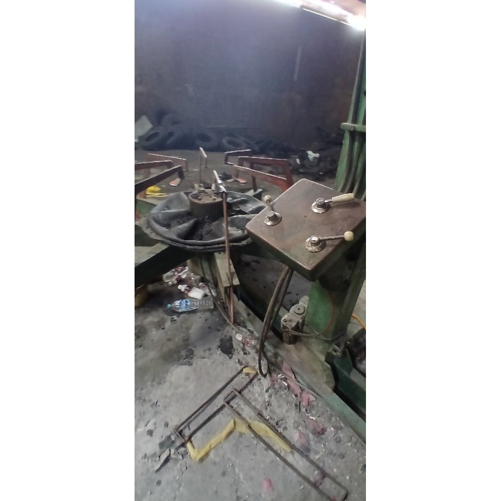 mesin chamber vulkanisir dingin isi 12 bekas
