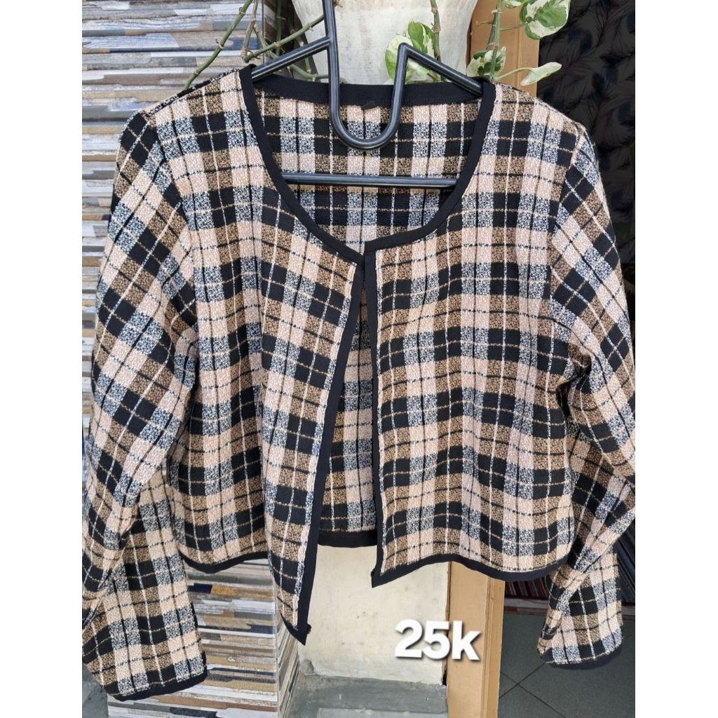 Cardigan Kotak-Kotak