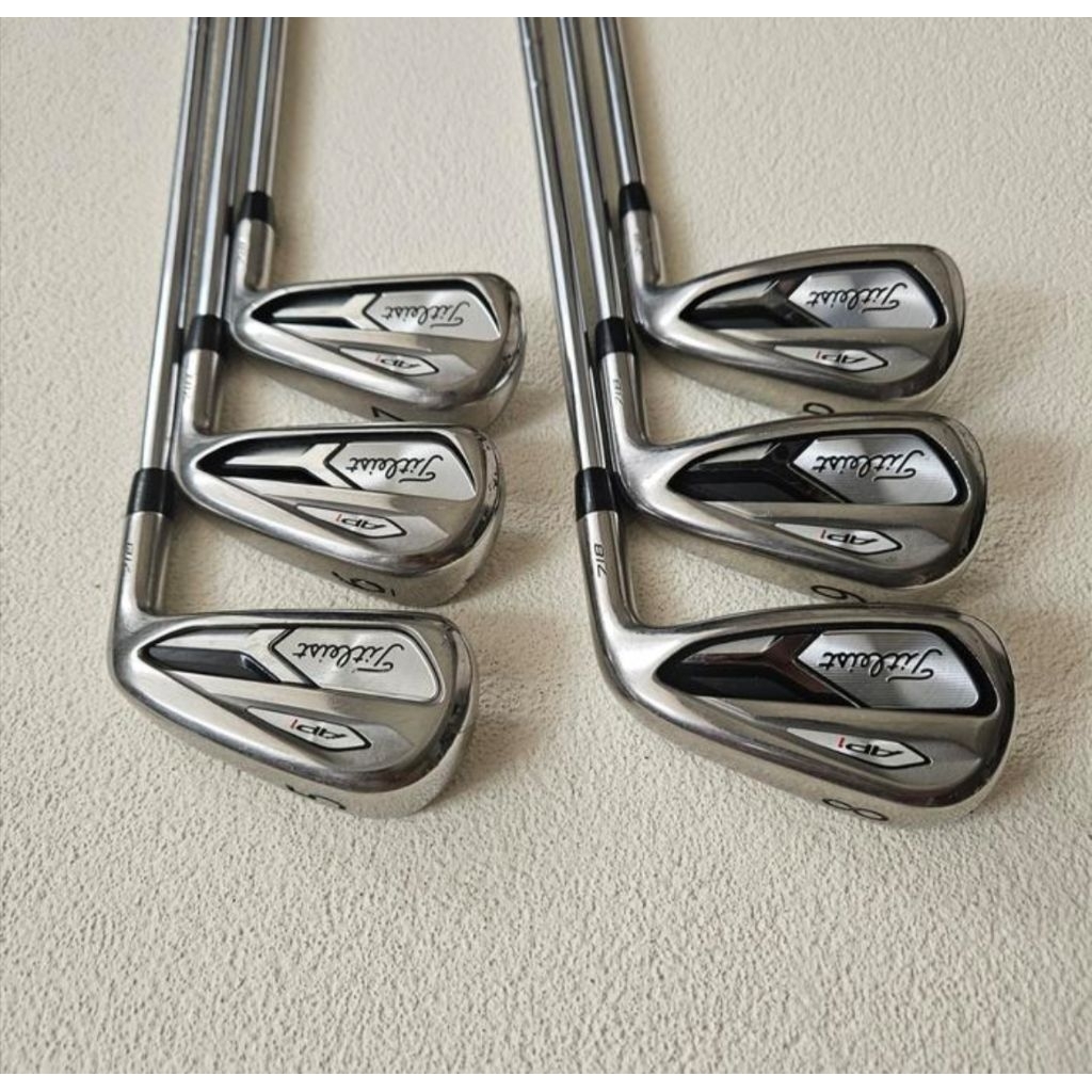 Titleist 718 AP1 Iron Set Golf