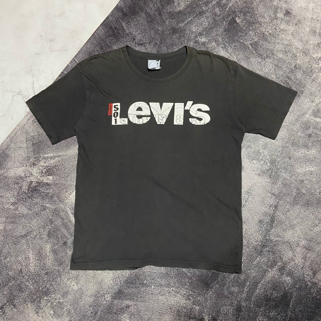 kaos levis