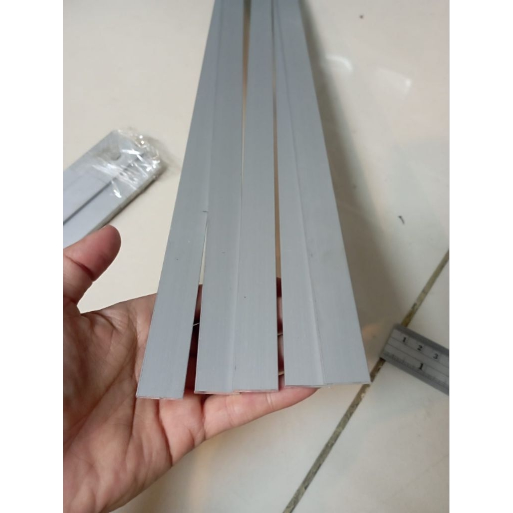 Plat Strip Alumunium Tebal 1mm x 25mm x 6000mm Alumunium