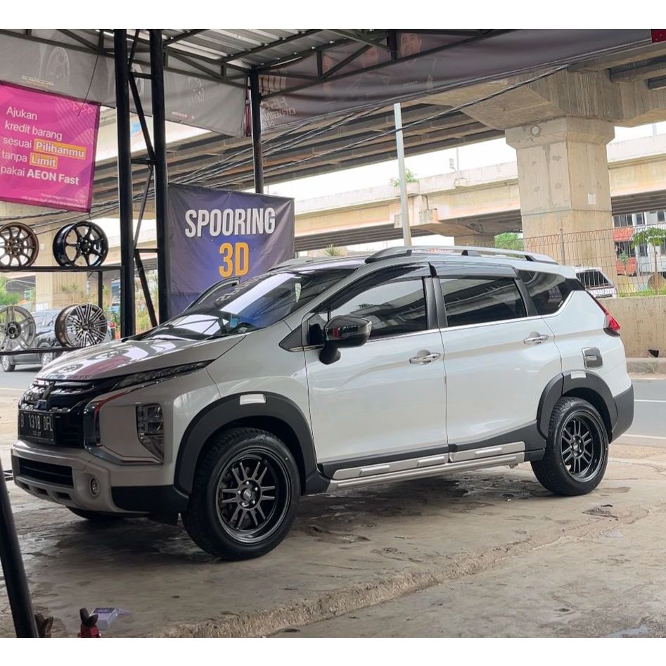 paket ganteng velg hsr boroko bly ring 17 untuk mobil xpander plus ban accelera 225 55 r17 -metro