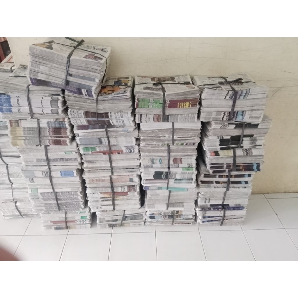 Koran Bekas/Koran Random