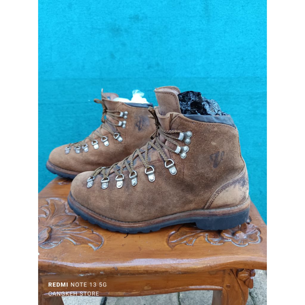 Vasque size 10/43 insole 27cm sepatu hiking, sepatu gunung, sepatu outdoor, sepatu kerja, sepatu lap