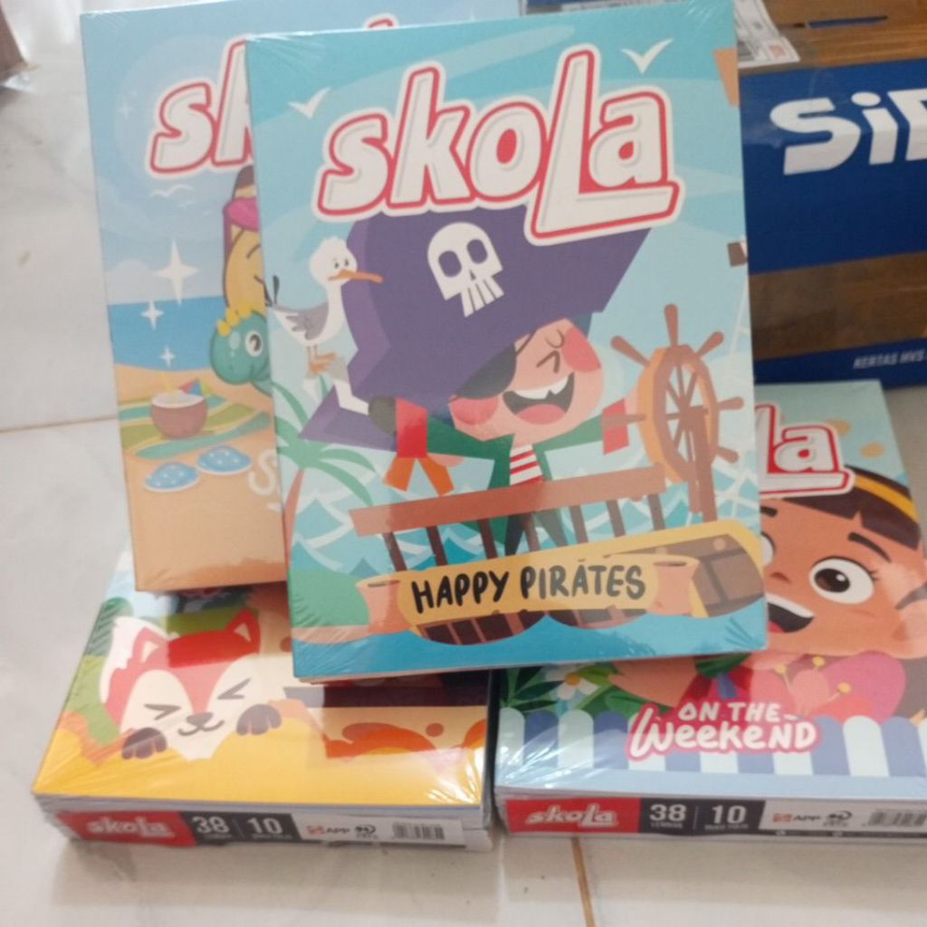 

Buku Tulis Skola 38 lbr / 1 pack isi (10 Buku)