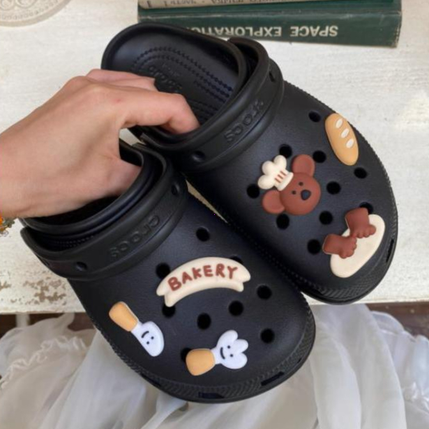 TERBARU KOMIN SANDAL KODOK SEPATU KARET WANITA WEDGES WANITA SANDAL PESTA WANITA SANDAL LUCU