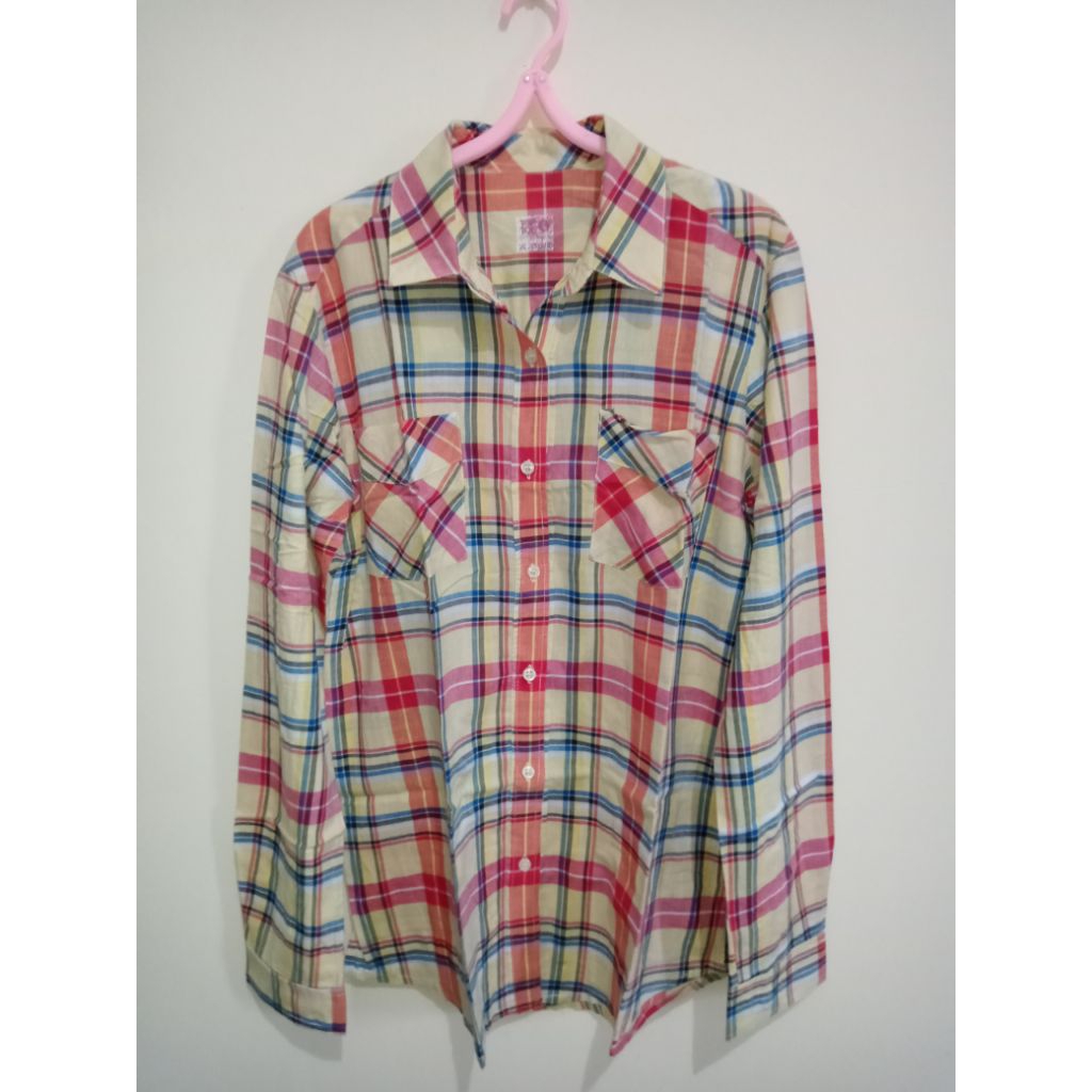 PRELOVED kemeja wanita/outer wanita kotak kotak