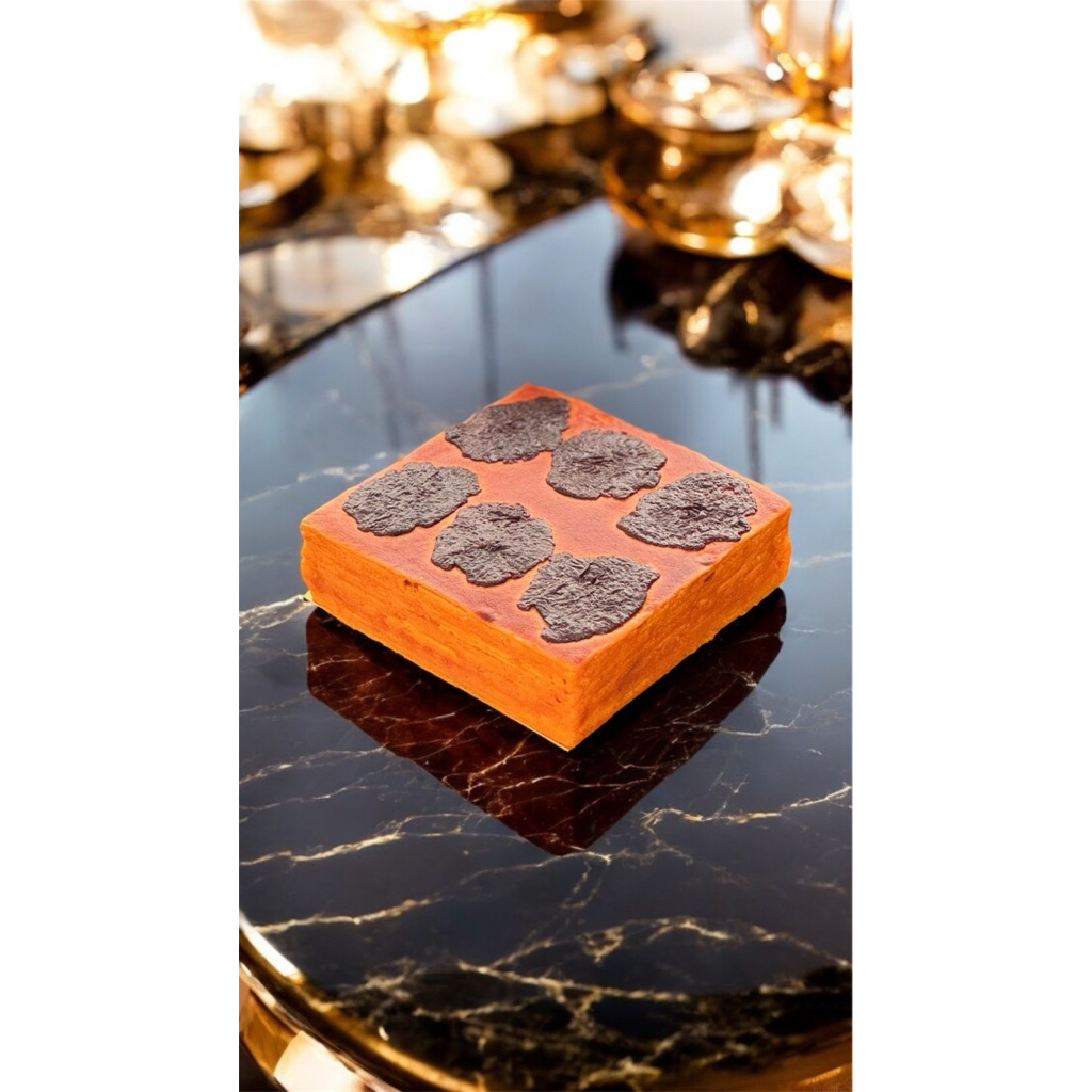 

Lapis Legit Premium Full Wijsman 20x20cm Prunes