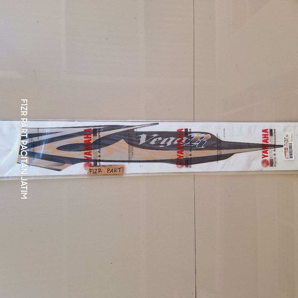 STRIPING VEGA R NEW 2008 SILVER HITAM BELAKANG KIRI ORIGINAL YAMAHA