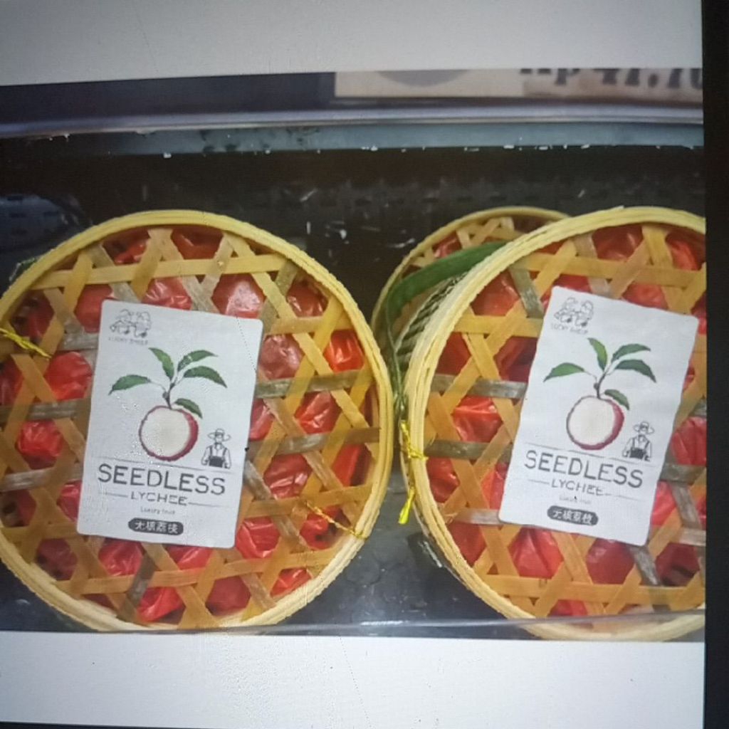 

leci merah manis tanpa biji/lychee nomy seedless sweet 1kg