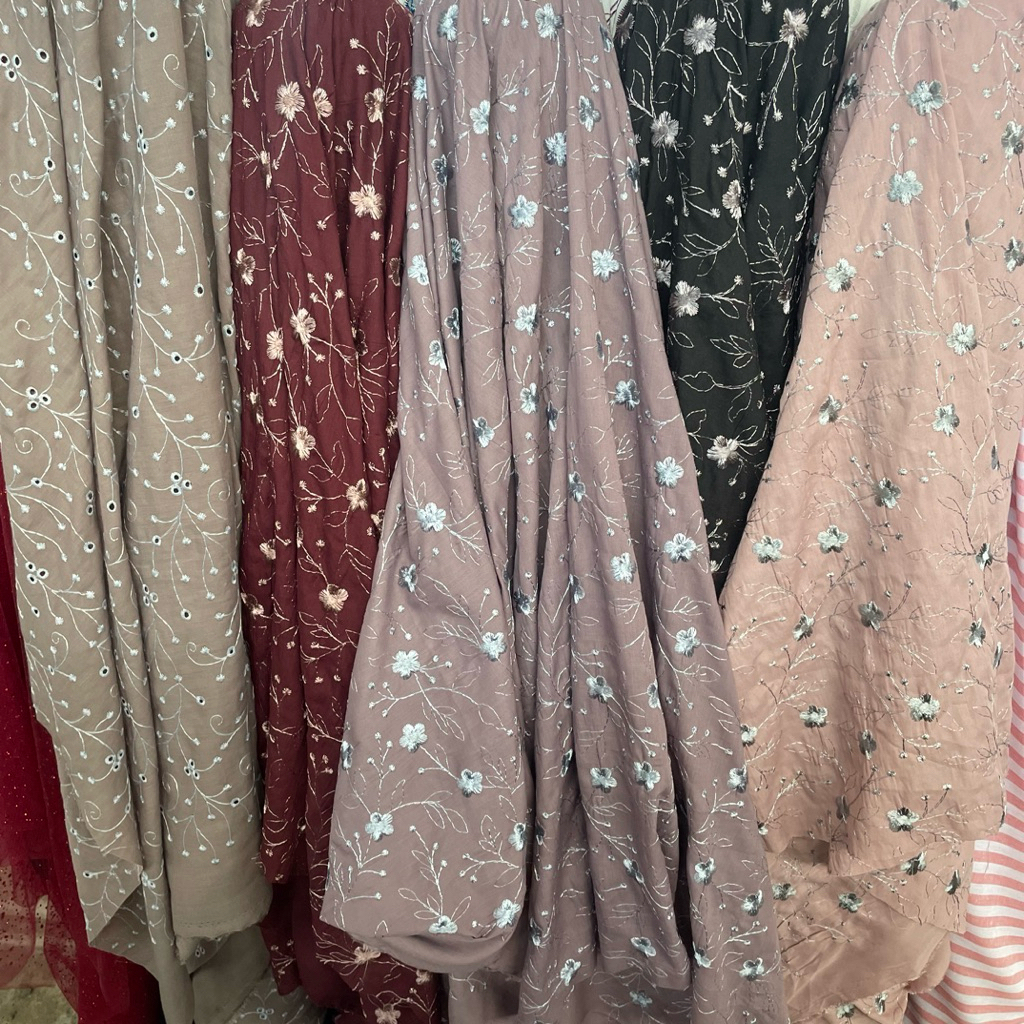 Kain Katun Motif - Kain Katun Bordir Motif Bunga Premium - Kain Katun Prada Bordir - Kain Bordir Bol