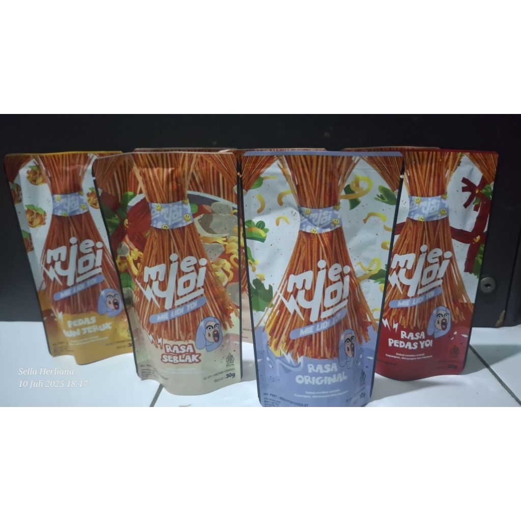 

snack cemilan cekelin berbagai rasa dan varian