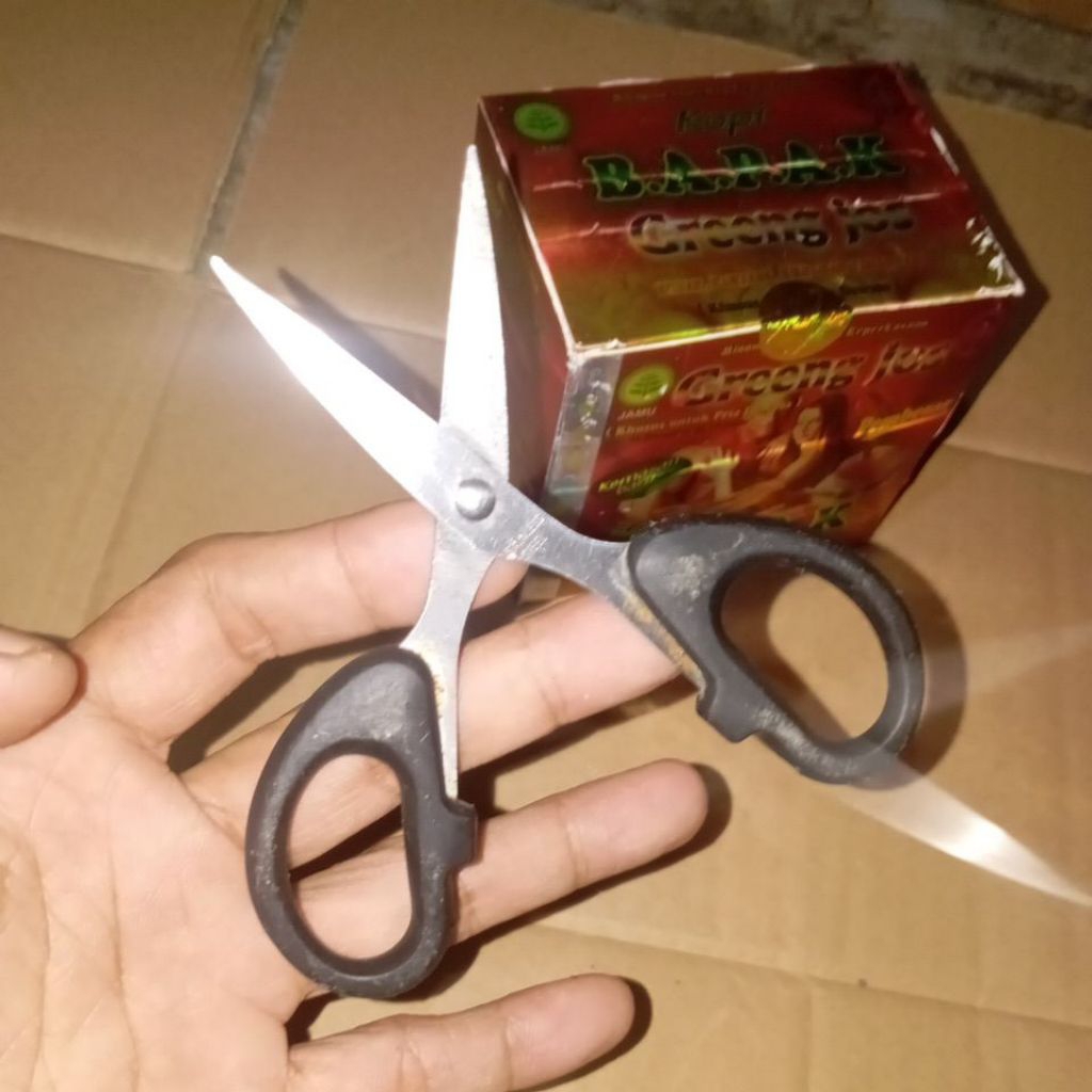 

gunting stainles hitam