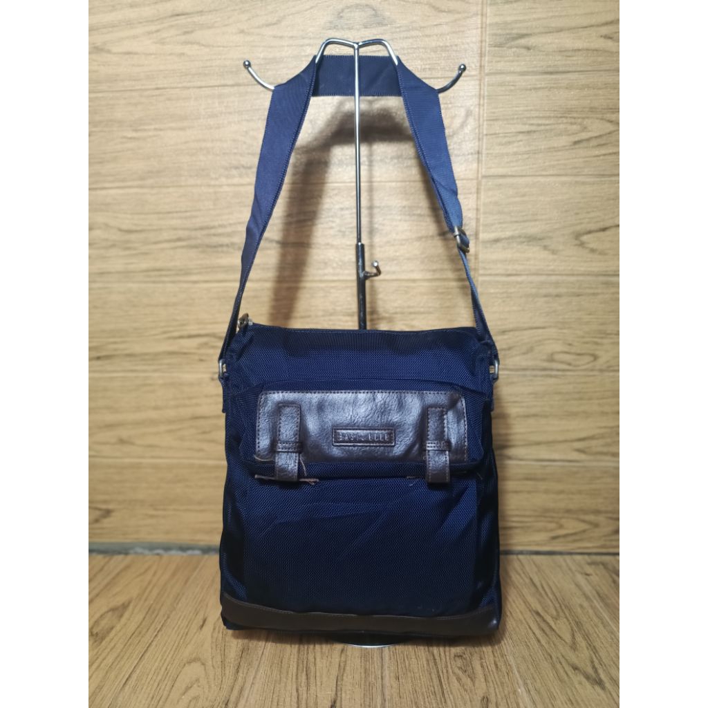 Tas slempang Basic Elle second original