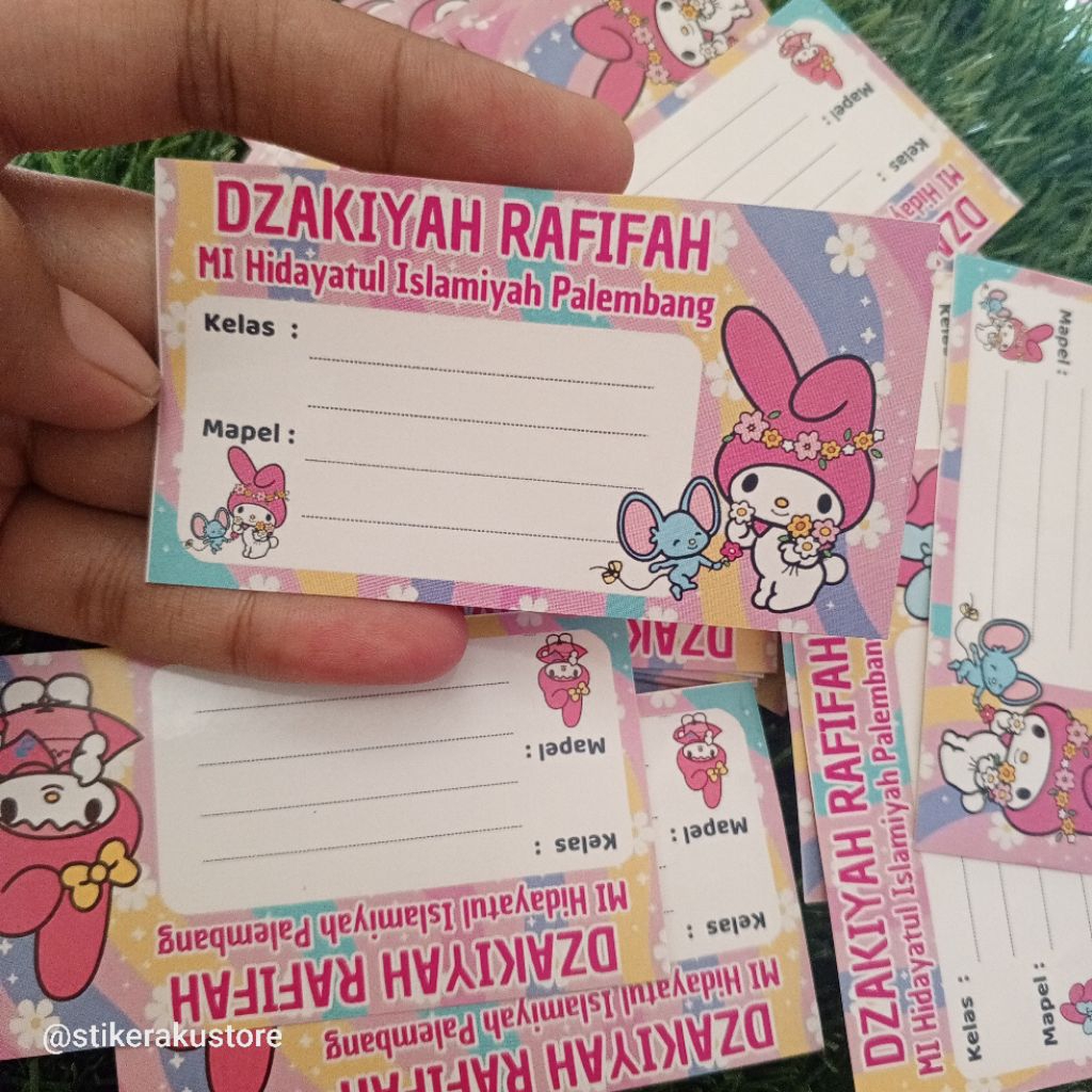 

Stiker Label Nama Anak Isi 25 pcs/Ukuran 9x5cm/Tema Melody