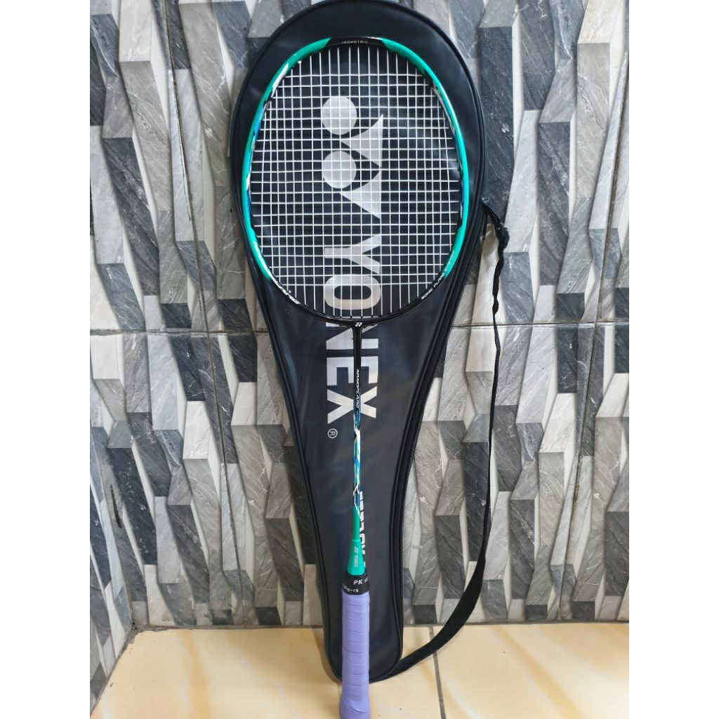 raket yonex nanoflare 700