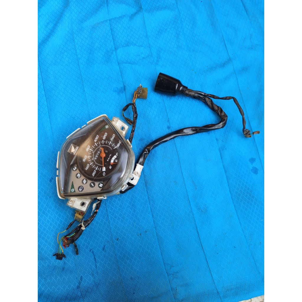 spidometer Honda Revo absolute Original / speedometer set Revo absolute Original copotan