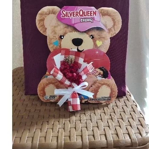 

COKLAT SILVERQUEEN BEAR/KADO VALENTINE