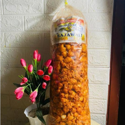 

Kripik siomay pedas / keripik siomay / siomay kering pedas / siomay goreng pedas / keripik pangsit pedas kemasan isi 500 gr