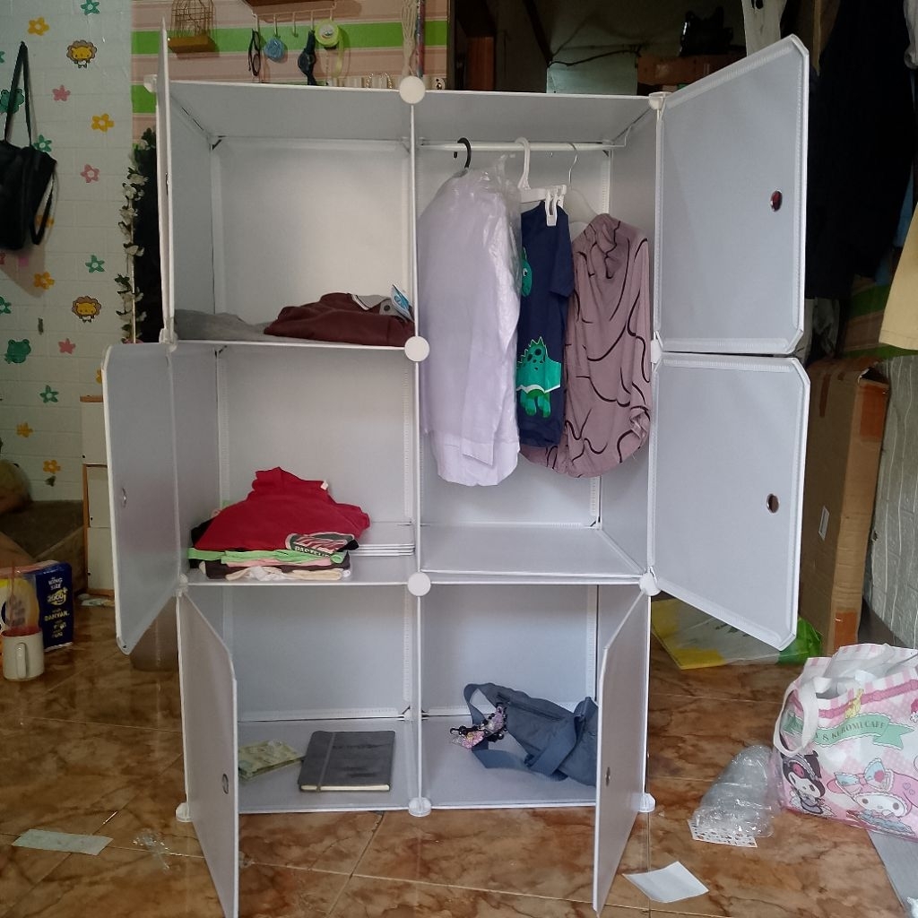 lemari plastik bongkar pasang