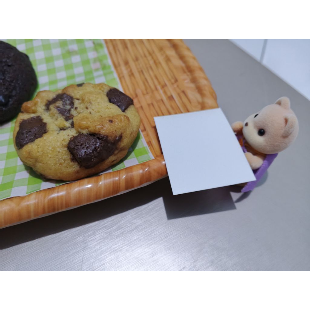 

cookieloverclub | box + bubble wrap