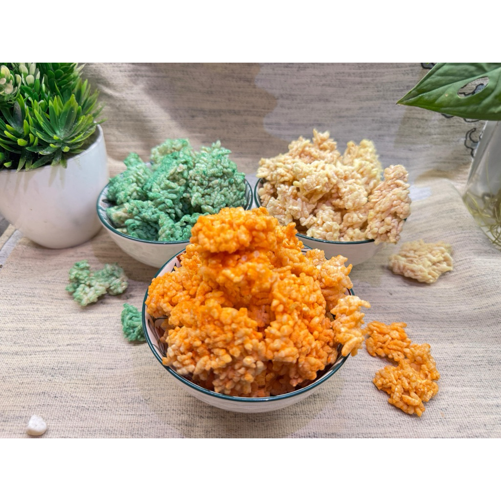 

REKAYASA Rengginang Asin,Gurih,Pedas