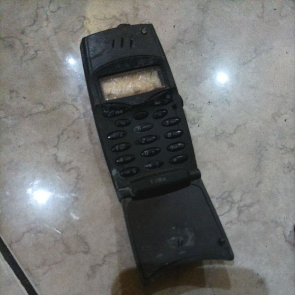 hp jadul bahan ericsson t28s