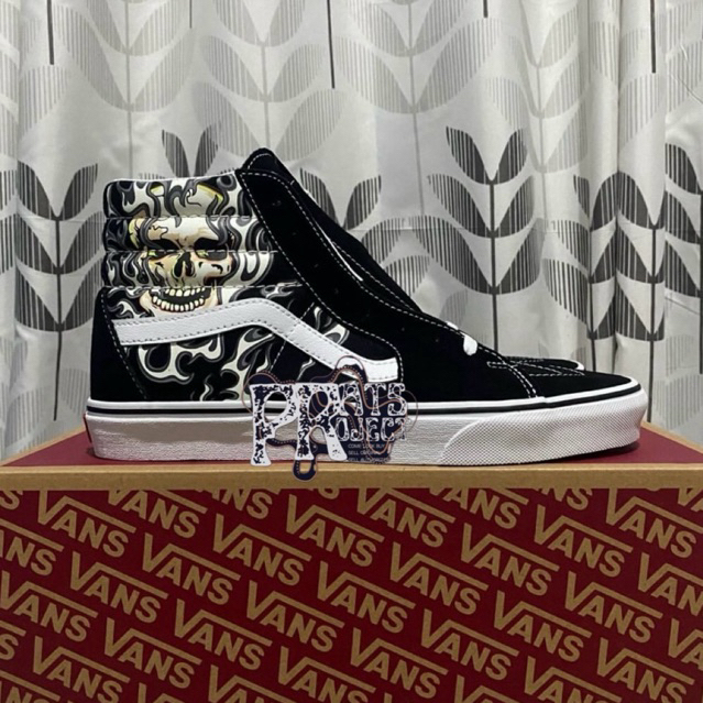 Vans Sk8 Hi Skull Flame Black White Original Resmi