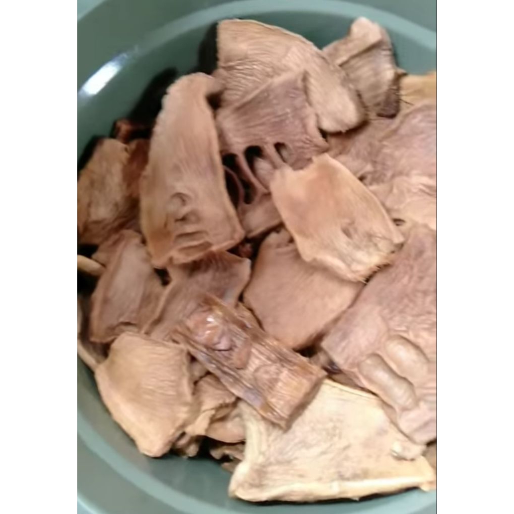 

Rebung kering/krecek rebung muda(bambu petung muda)super tebal,pengganti daging alami tanpa bahan pengawet