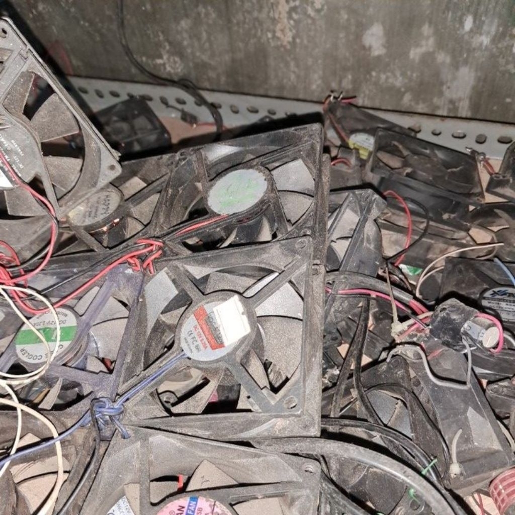 kipas angin bekas  dc 12v type 8x8 normal