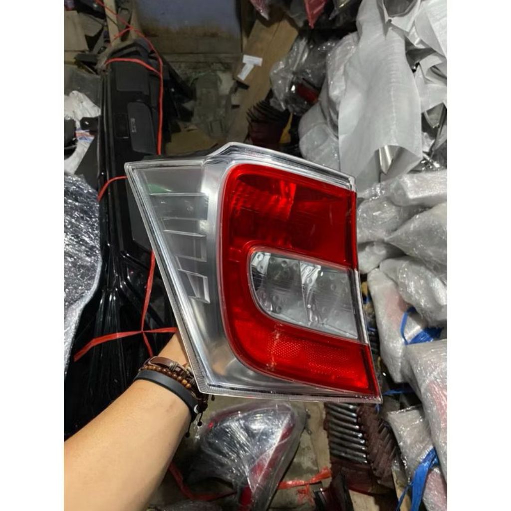 STOPLAMP LAMPU BELAKANG HONDA FREED 2015