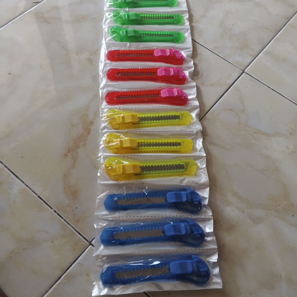 

cater besar warna warni isi 12pcs